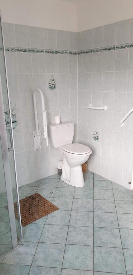 Villa Ribera Montfarville Екстериор снимка