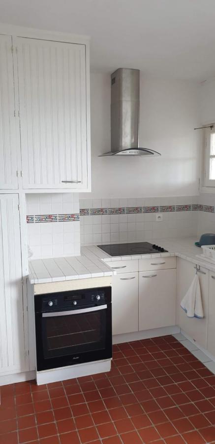 Villa Ribera Montfarville Екстериор снимка